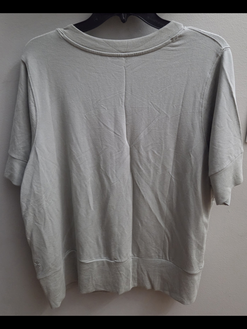 Athleta Step Forward Sweatshirt Light Sage Green V-Neck Short Sleeve T-Shirt Top - Picture 6 of 8